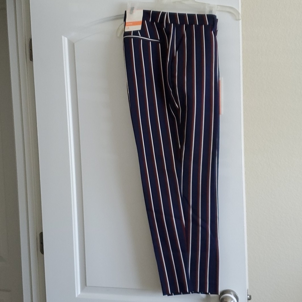 Pants - Picture 2 of 4